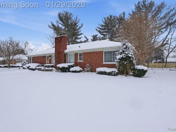 28807 Somerset Place, Lathrup Village, MI 48076
