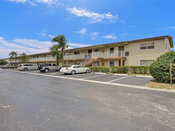550 NW 77th Avenue, Unit 206, Margate, FL 33063