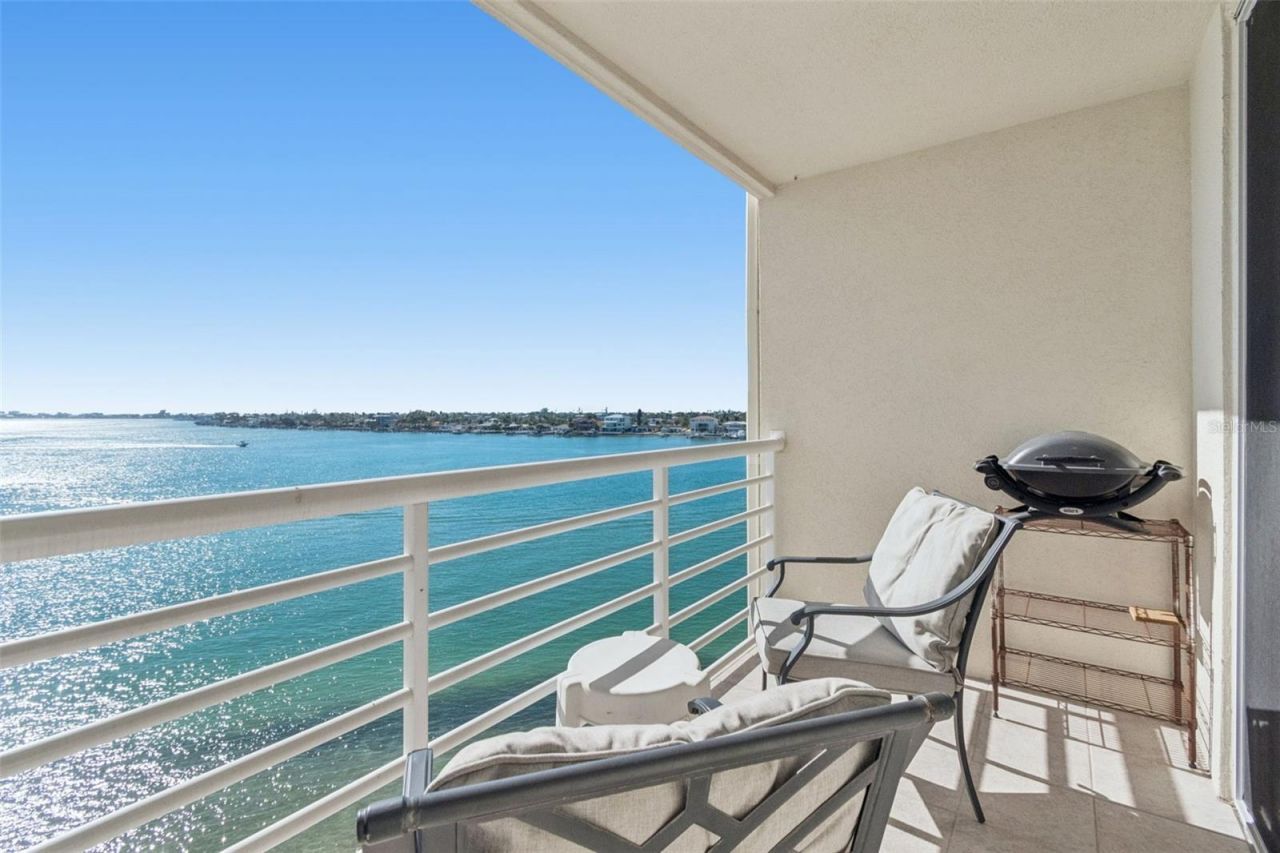 6105 Bahia Del Mar Circle, Unit 686, Saint Petersburg, FL 33715 Photo