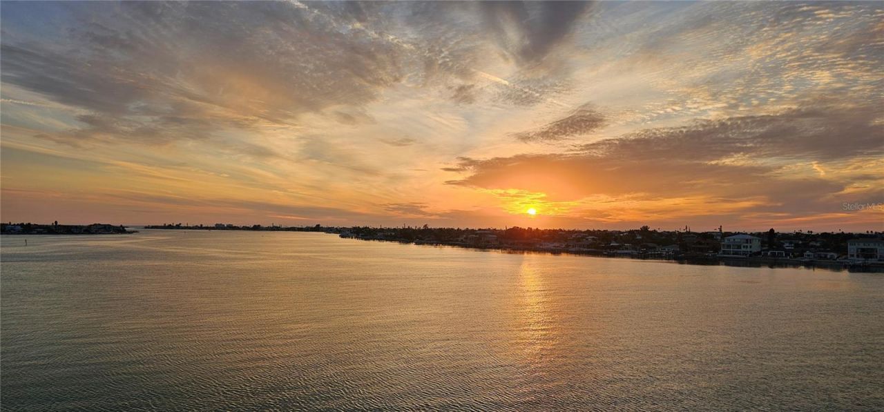 6105 Bahia Del Mar Circle, Unit 686, Saint Petersburg, FL 33715 Photo