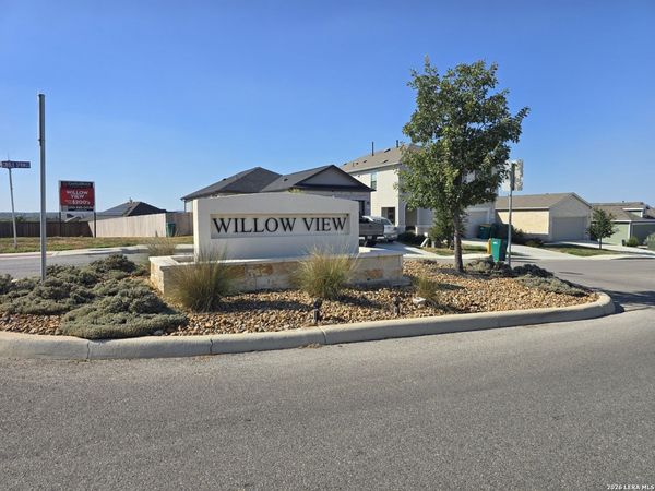 6814 Willow Lnd, Converse, TX 78109