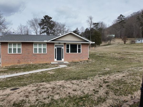 123 Valley View Drive, Rogersville, TN 37857