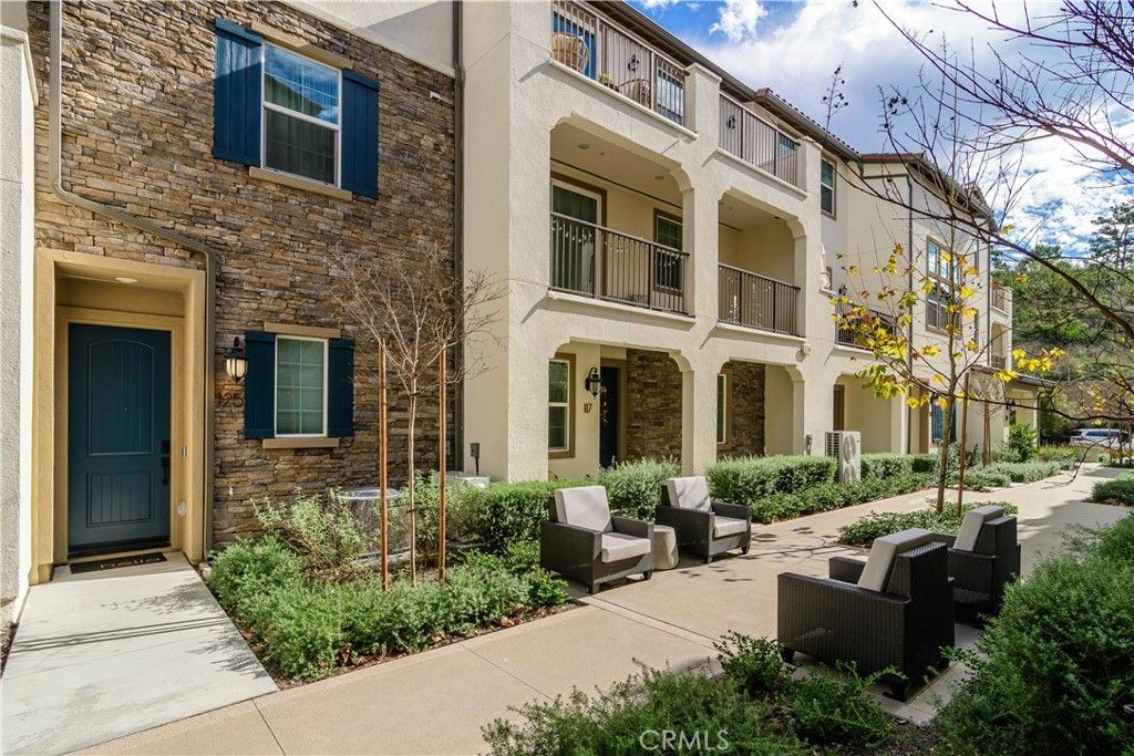 125 Lugo Lane, Mission Viejo, CA 92692 Main Photo