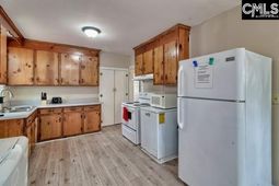 629 Westside Drive photo 4