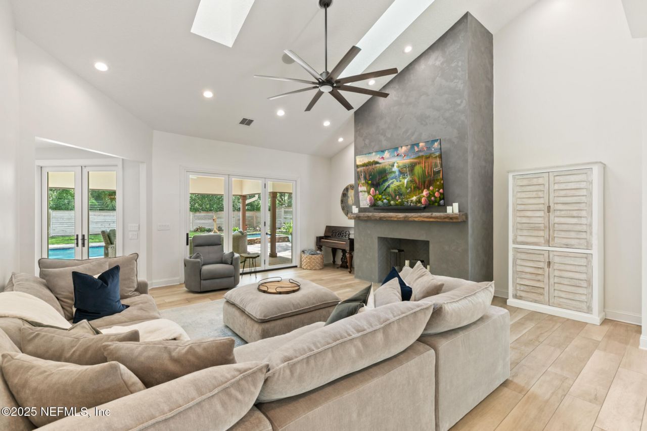 2341 Fiddlers Lane, Atlantic Beach, FL 32233 Photo