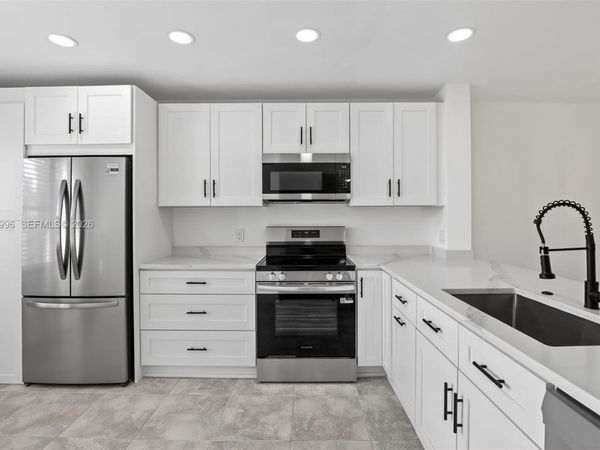 12601 SW 13th St, Unit 411G, Pembroke Pines, FL 33027