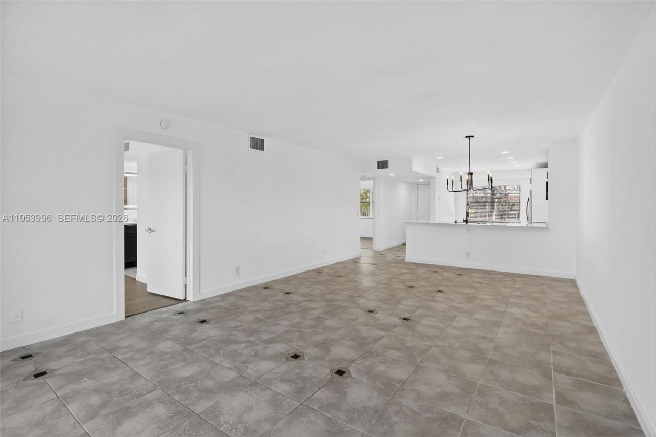 12601 SW 13th St, Unit 411G, Pembroke Pines, FL 33027 Photo