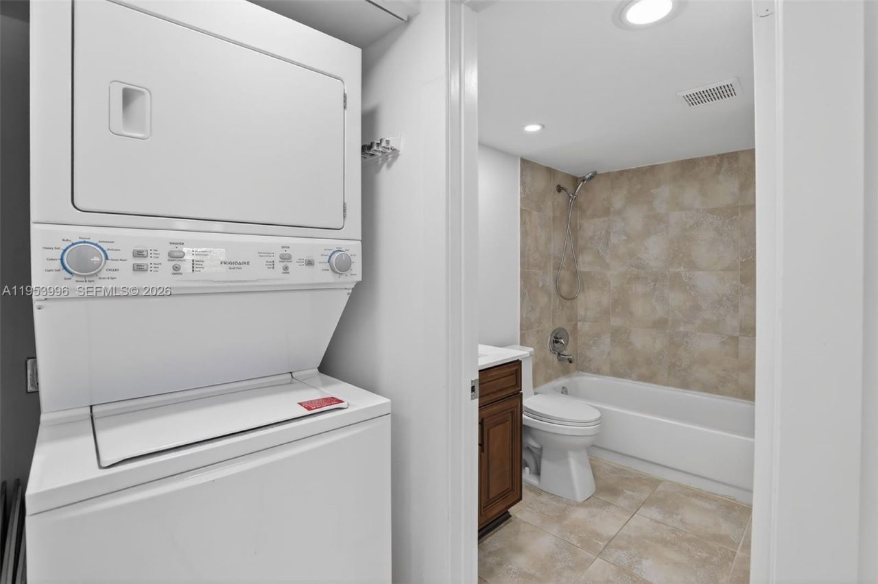 12601 SW 13th St, Unit 411G, Pembroke Pines, FL 33027 Photo