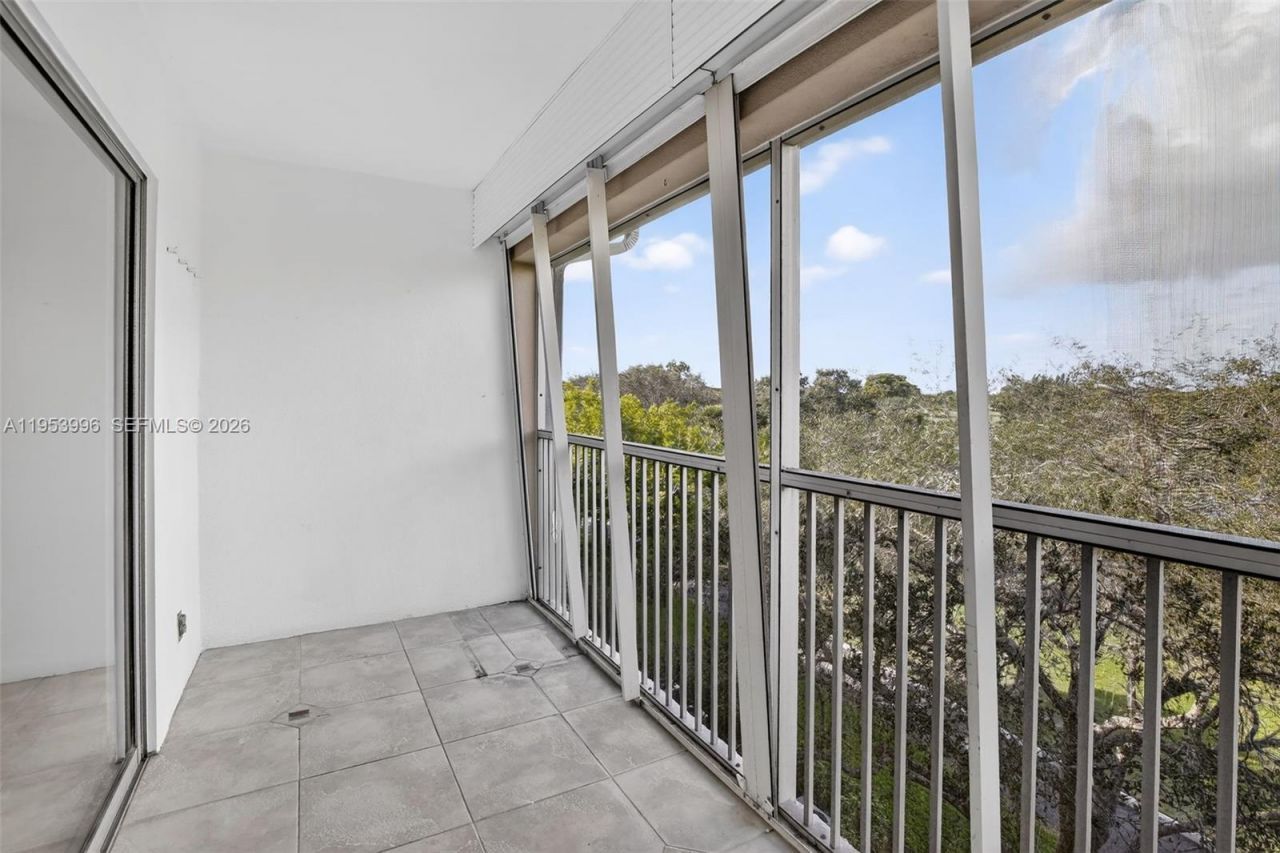 12601 SW 13th St, Unit 411G, Pembroke Pines, FL 33027 Photo