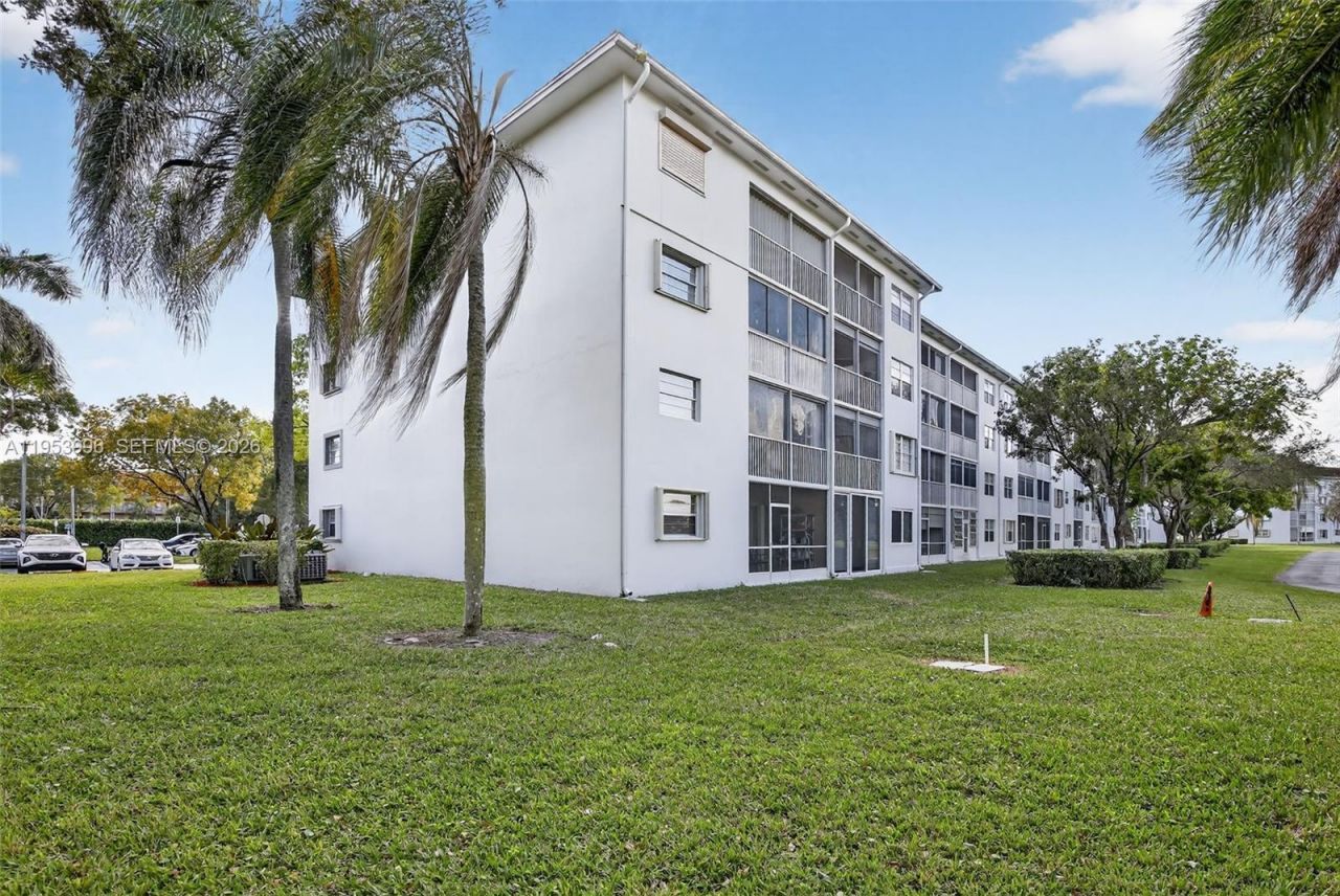 12601 SW 13th St, Unit 411G, Pembroke Pines, FL 33027 Photo