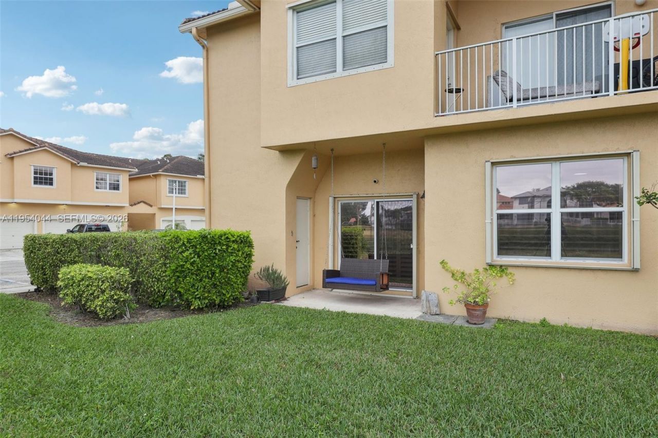 2923 Crestwood Ter, Unit 5104, Margate, FL 33063 Photo