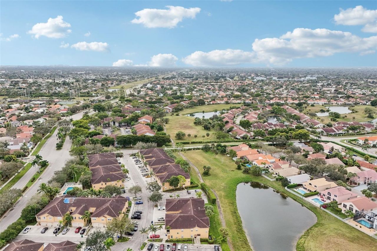 2923 Crestwood Ter, Unit 5104, Margate, FL 33063 Photo