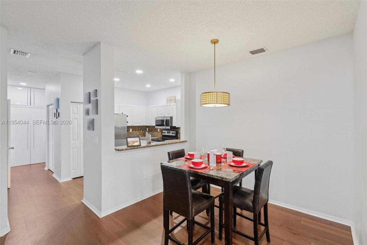 2923 Crestwood Ter, Unit 5104, Margate, FL 33063 Photo