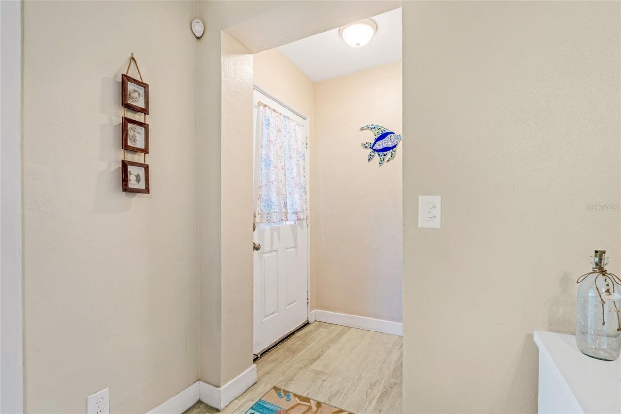 1420 N Grandview Avenue, Daytona Beach, FL 32118 Photo