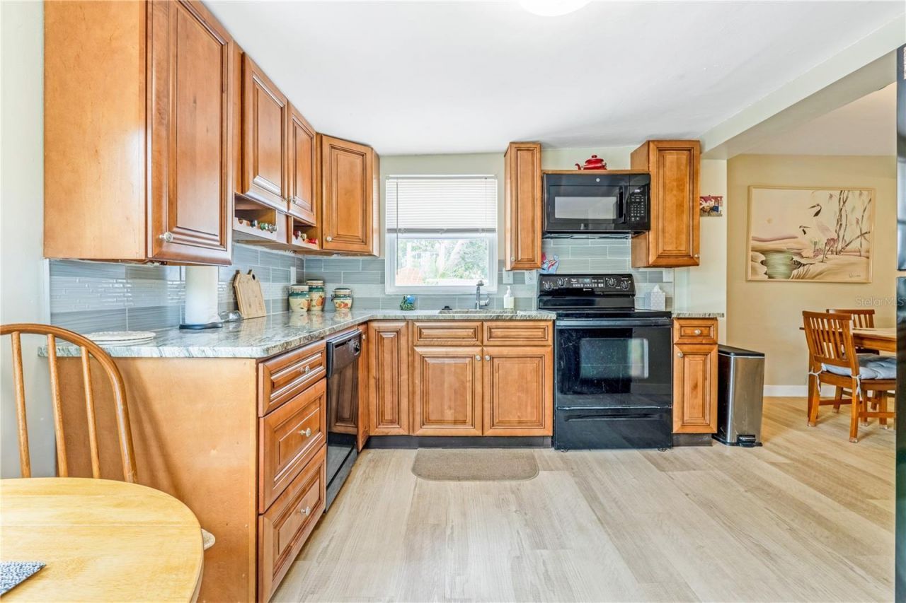 1420 N Grandview Avenue, Daytona Beach, FL 32118 Photo