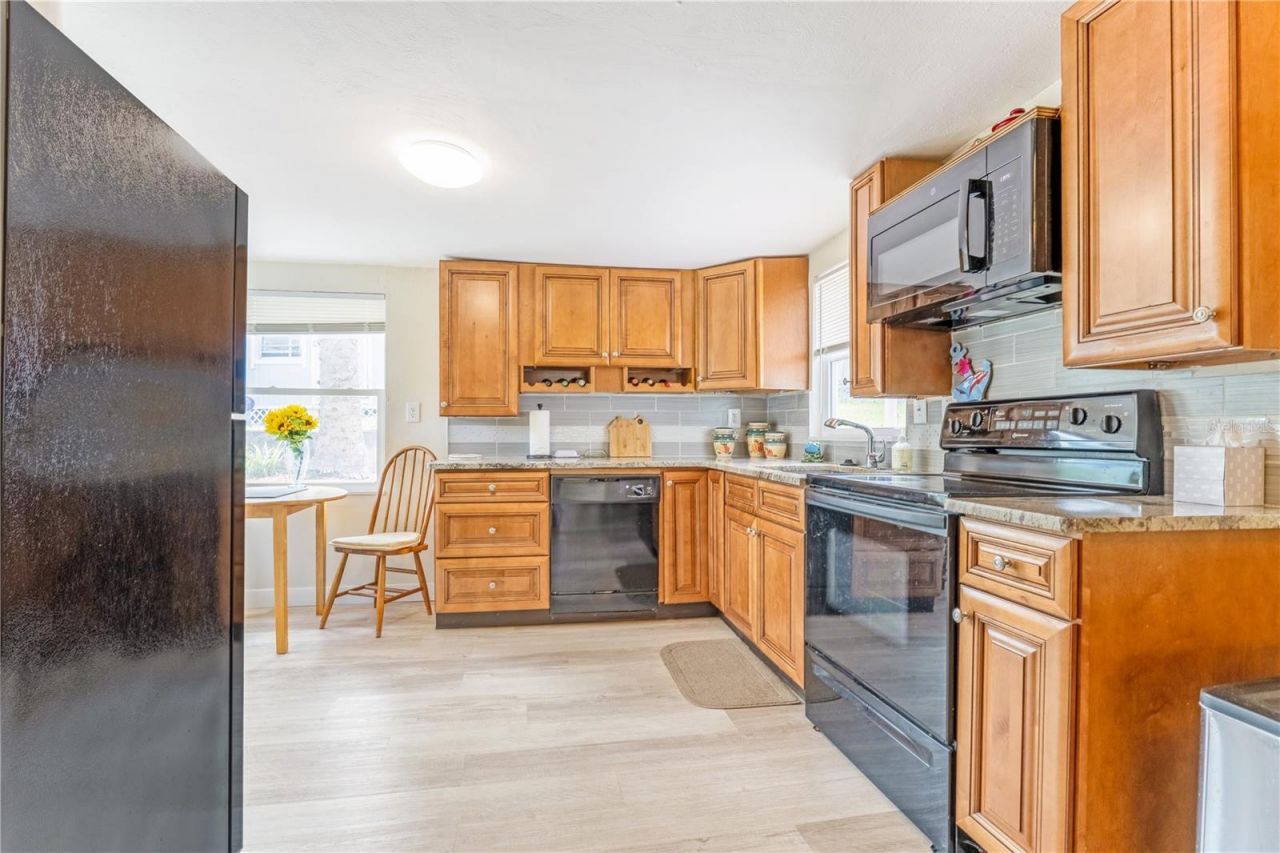 1420 N Grandview Avenue, Daytona Beach, FL 32118 Photo