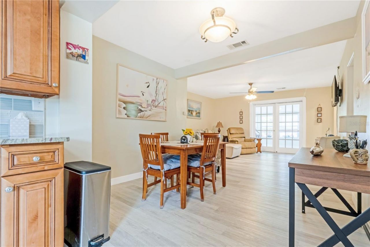 1420 N Grandview Avenue, Daytona Beach, FL 32118 Photo