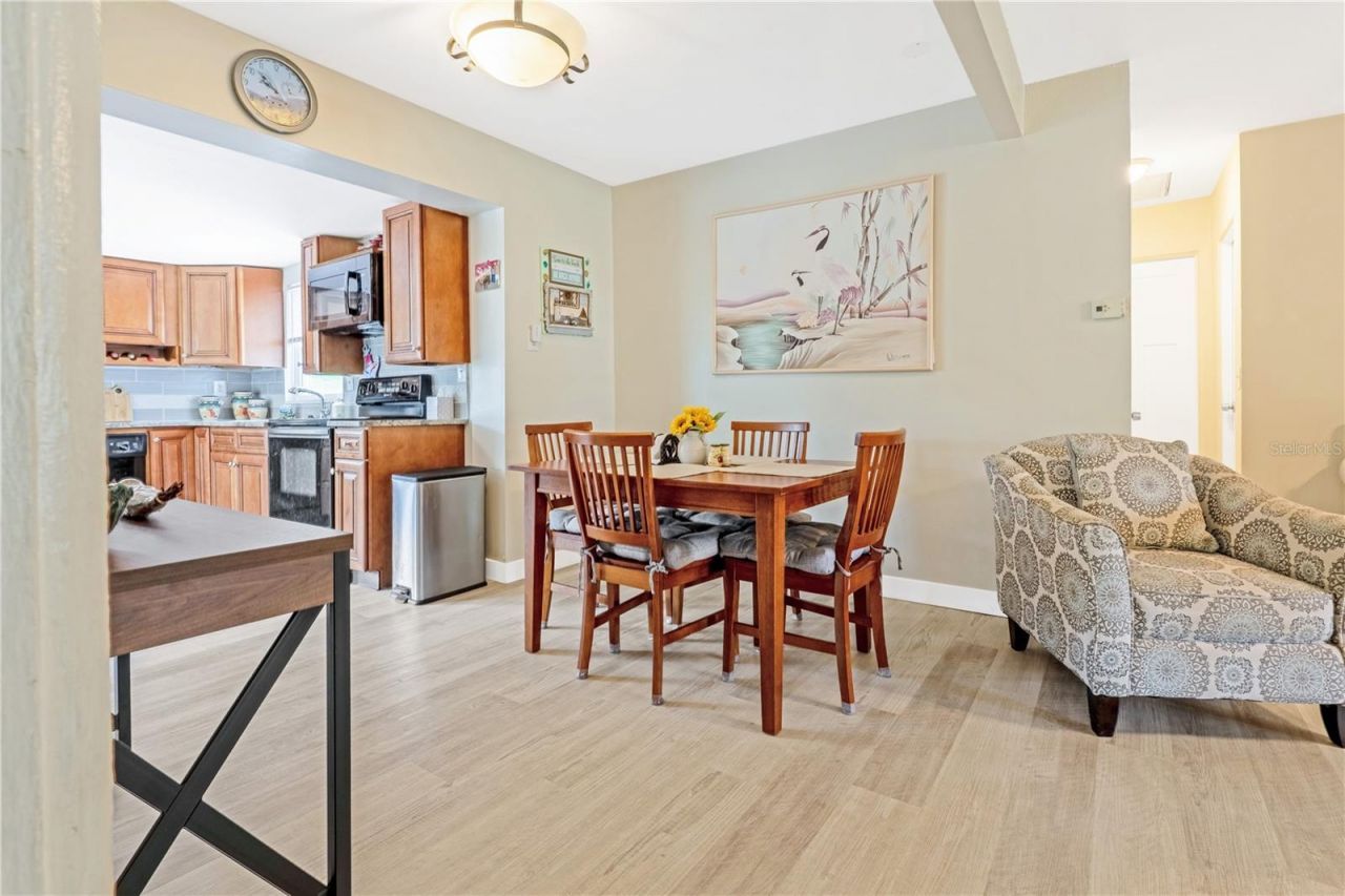 1420 N Grandview Avenue, Daytona Beach, FL 32118 Photo