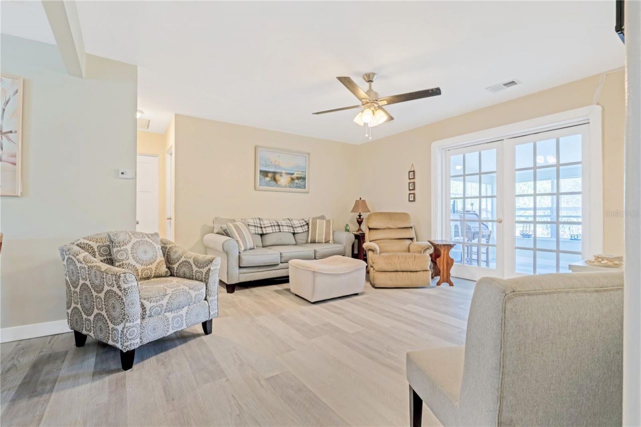 1420 N Grandview Avenue, Daytona Beach, FL 32118 Photo