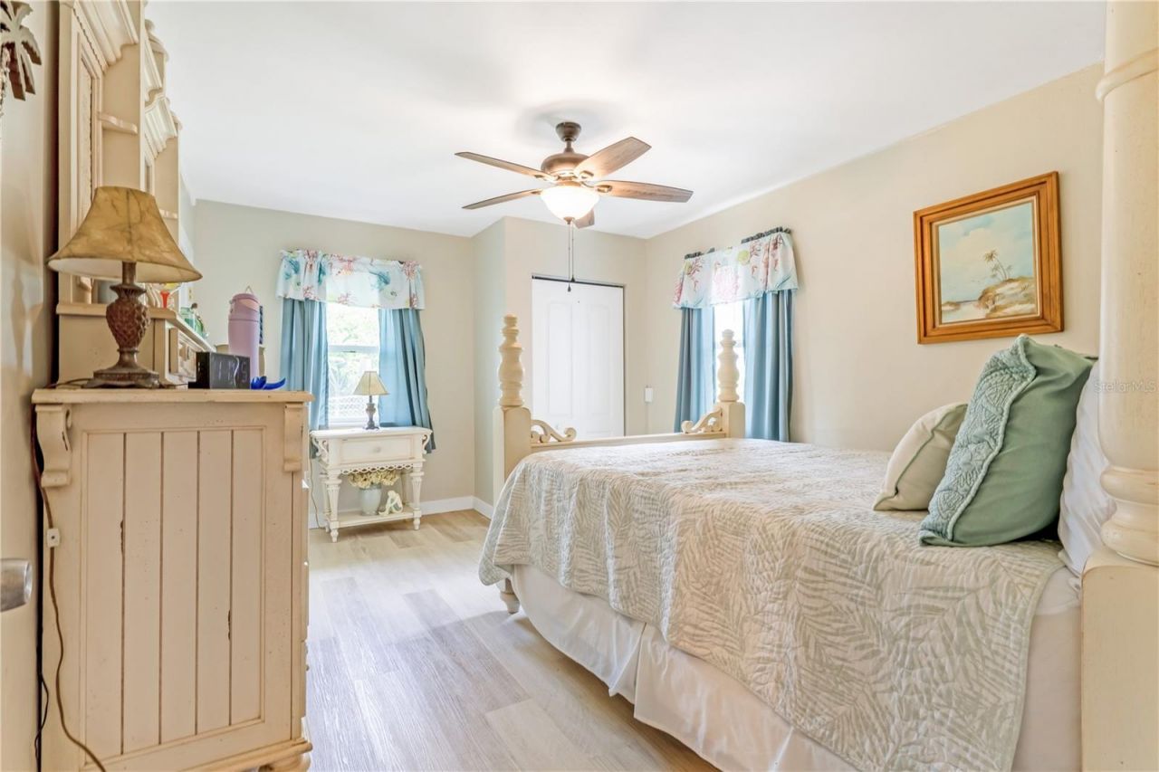 1420 N Grandview Avenue, Daytona Beach, FL 32118 Photo