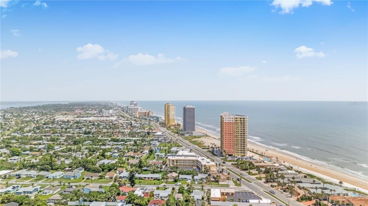 1420 N Grandview Avenue, Daytona Beach, FL 32118 Photo