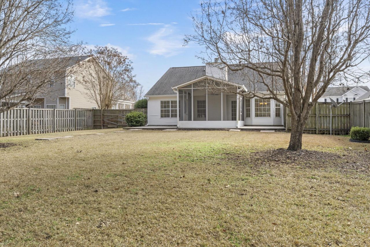 219 Burton Avenue Photo 24