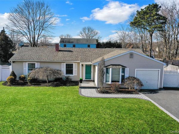 92 Bellwood Avenue, South Setauket, NY 11720