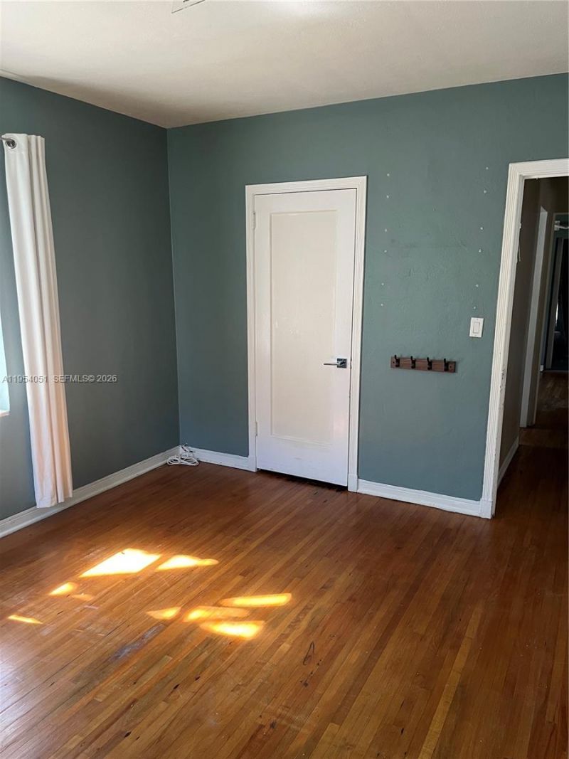 6 Farrey Ln , Miami Beach, FL 33139 Photo