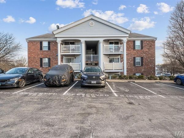 1948 Marine Terrace Drive, Unit A, St Louis, MO 63146