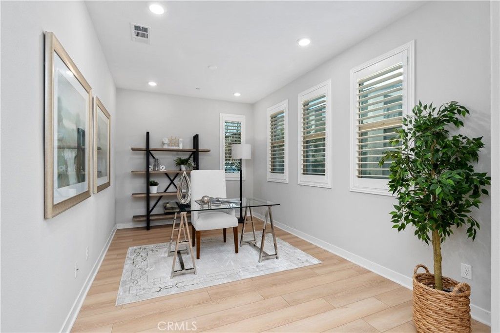 601 Catalonia, Lake Forest, CA 92630 Main Photo