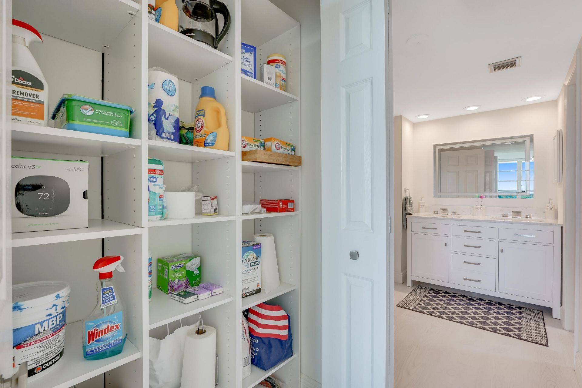 3800 Oaks Clubhouse Drive, Unit 503, Pompano Beach, FL 33069 Photo