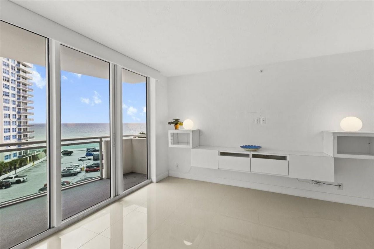 3001 S Ocean Drive, Unit 647, Hollywood, FL 33019 Photo