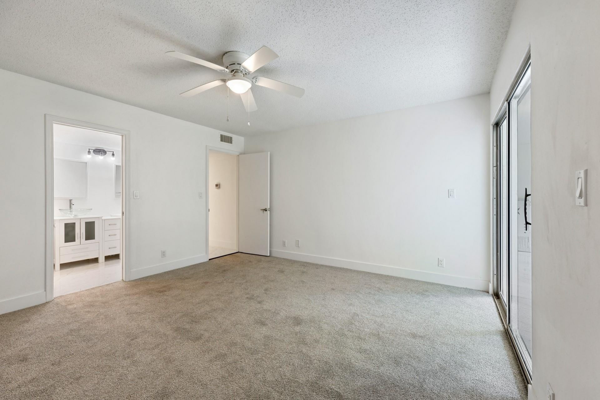 2202 Lucaya Bend, Unit M1, Coconut Creek, FL 33066 Photo