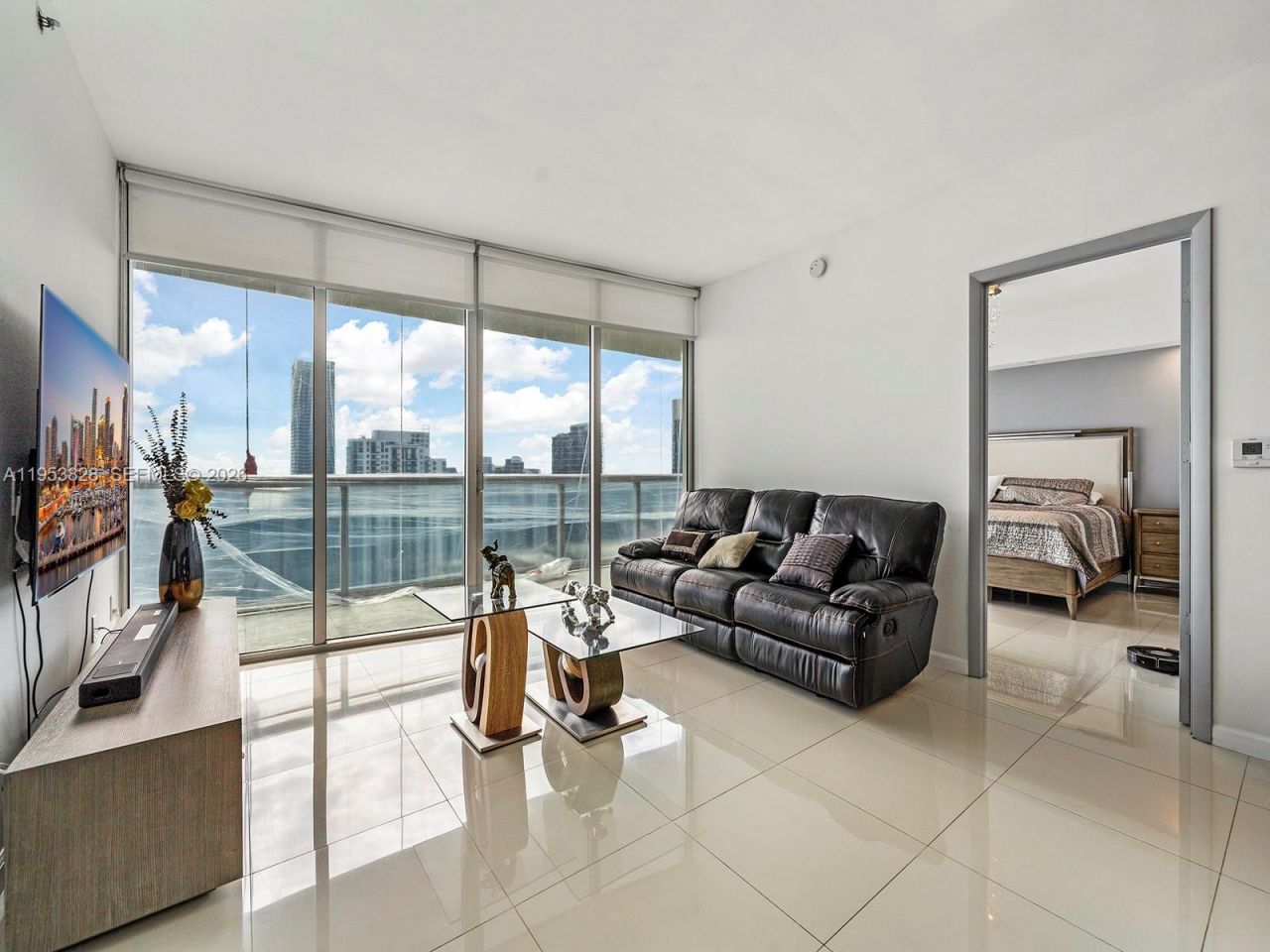 495 Brickell Ave , Unit 5203, Miami, FL 33131 Photo