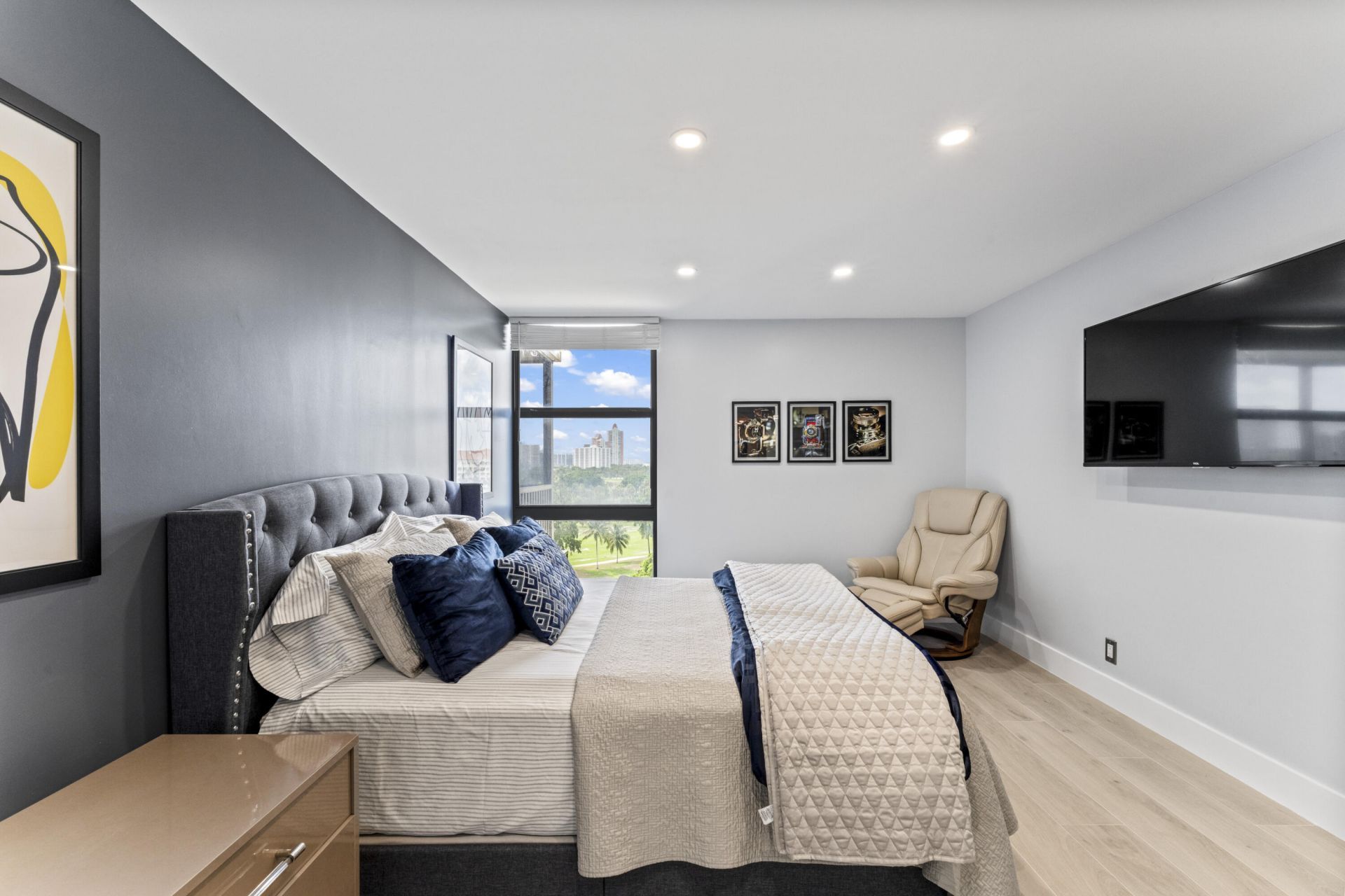 20379 W Country Club Drive, Unit 937, Aventura, FL 33180 Photo