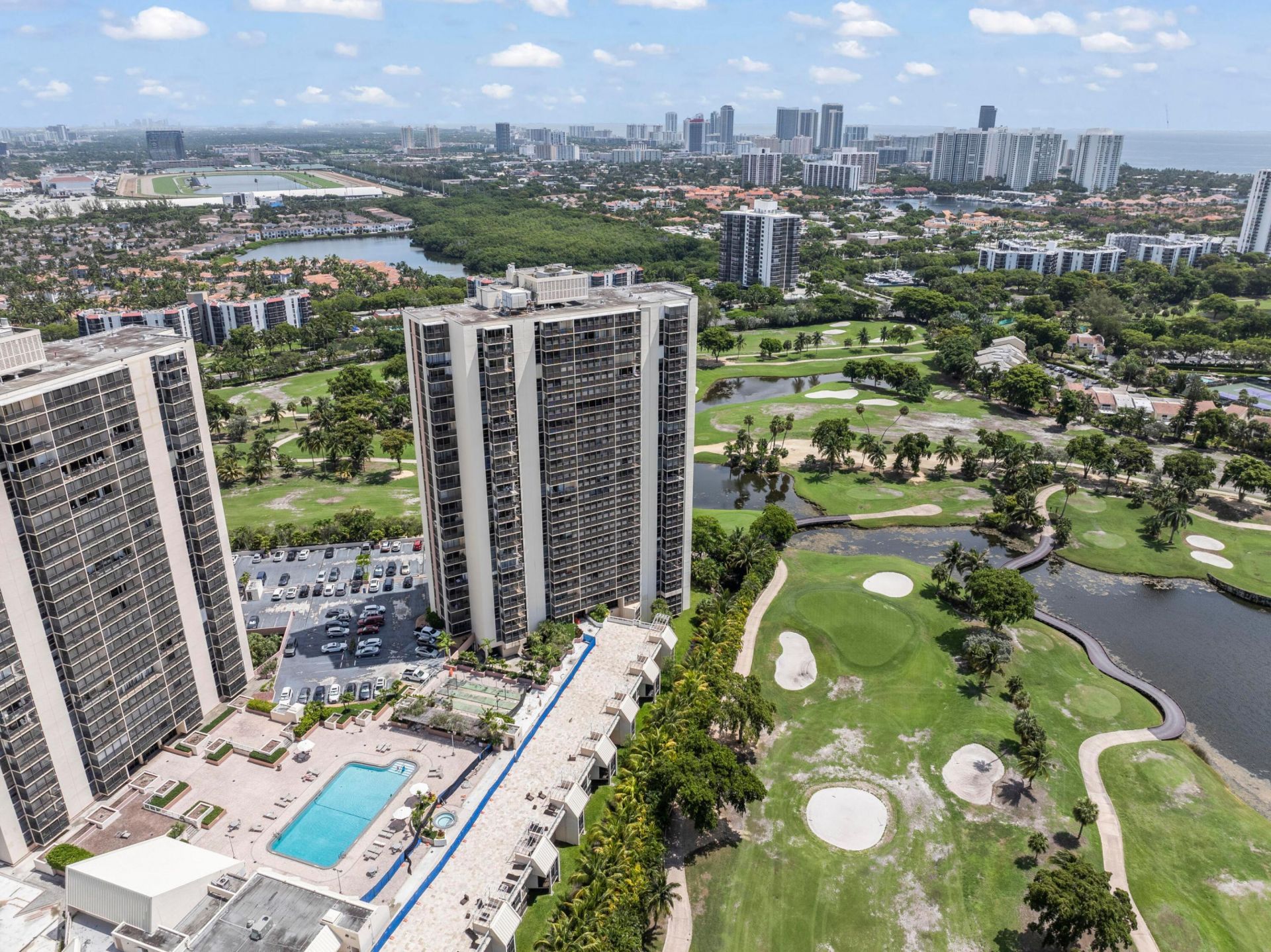 20379 W Country Club Drive, Unit 937, Aventura, FL 33180 Photo