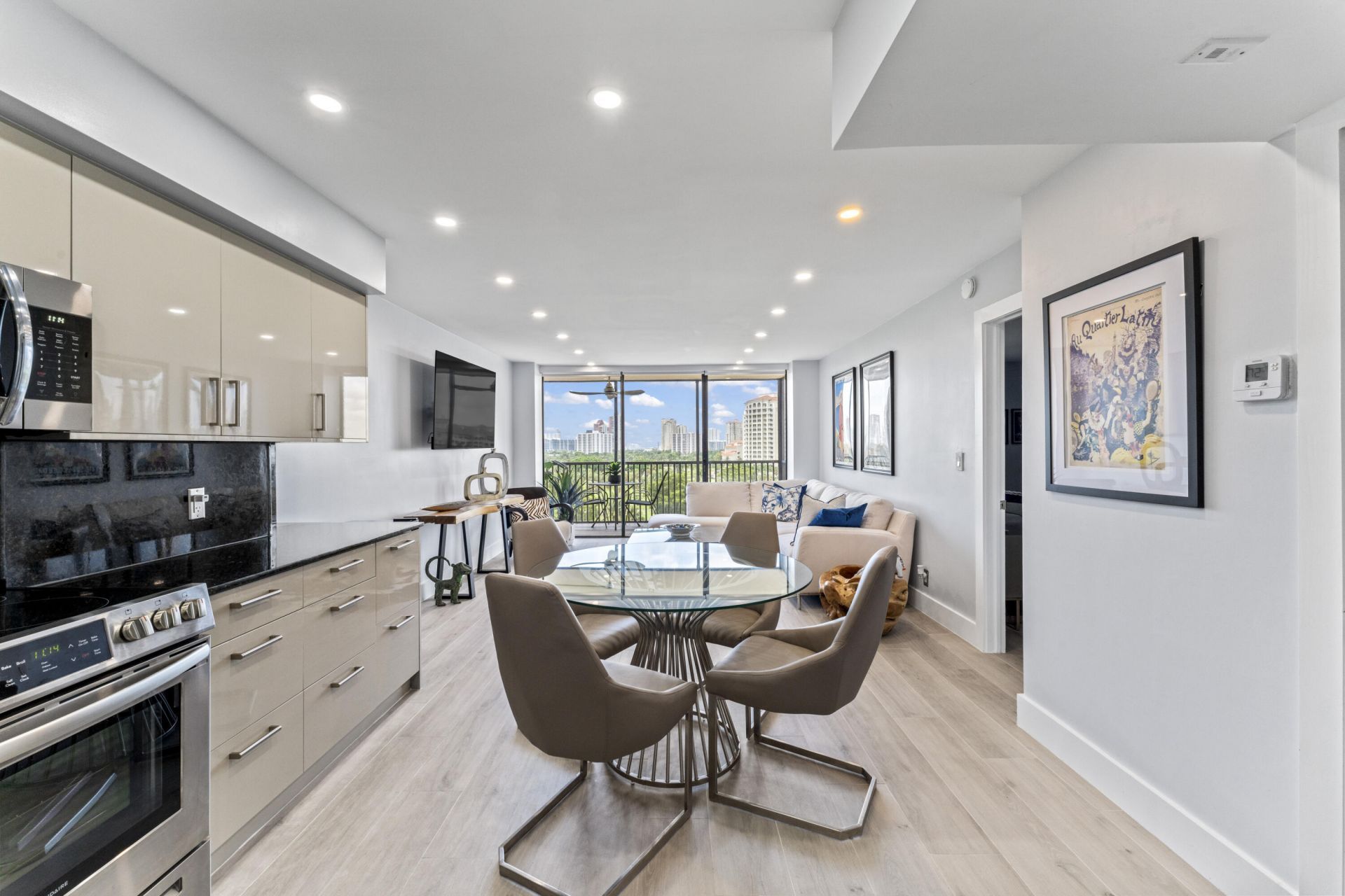 20379 W Country Club Drive, Unit 937, Aventura, FL 33180 Photo