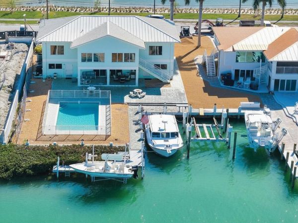 900 Shelter Bay Dr Ocean Drive, KEY COLONY, FL 33051