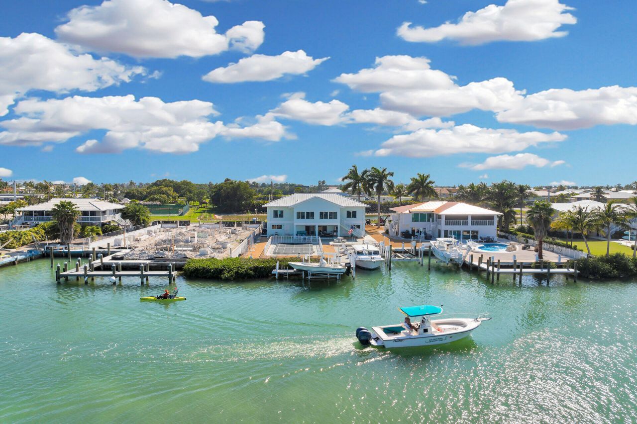 900 Shelter Bay Dr Ocean Drive, Key Colony, FL 33051 Photo