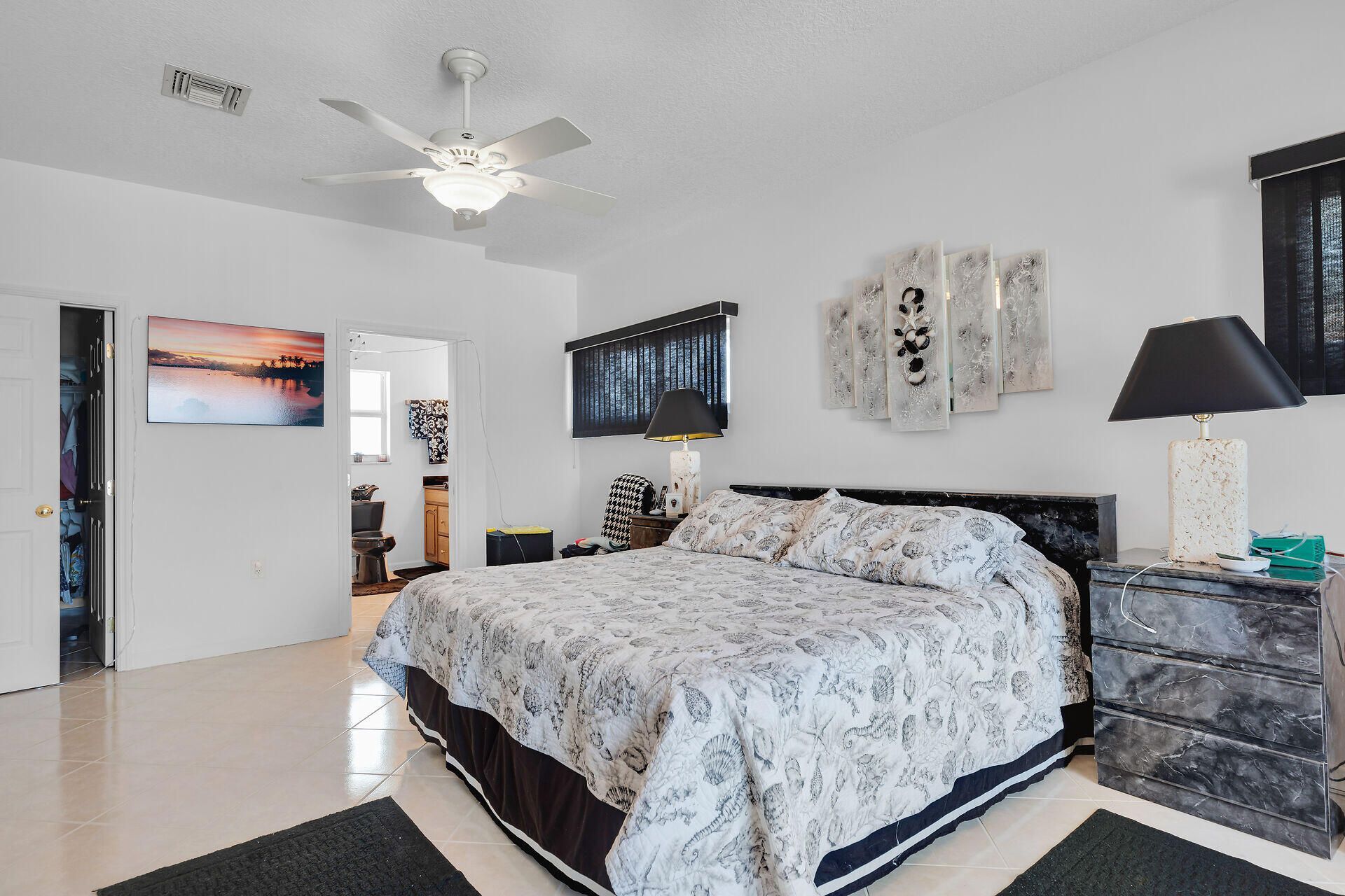 900 Shelter Bay Dr Ocean Drive, Key Colony, FL 33051 Photo