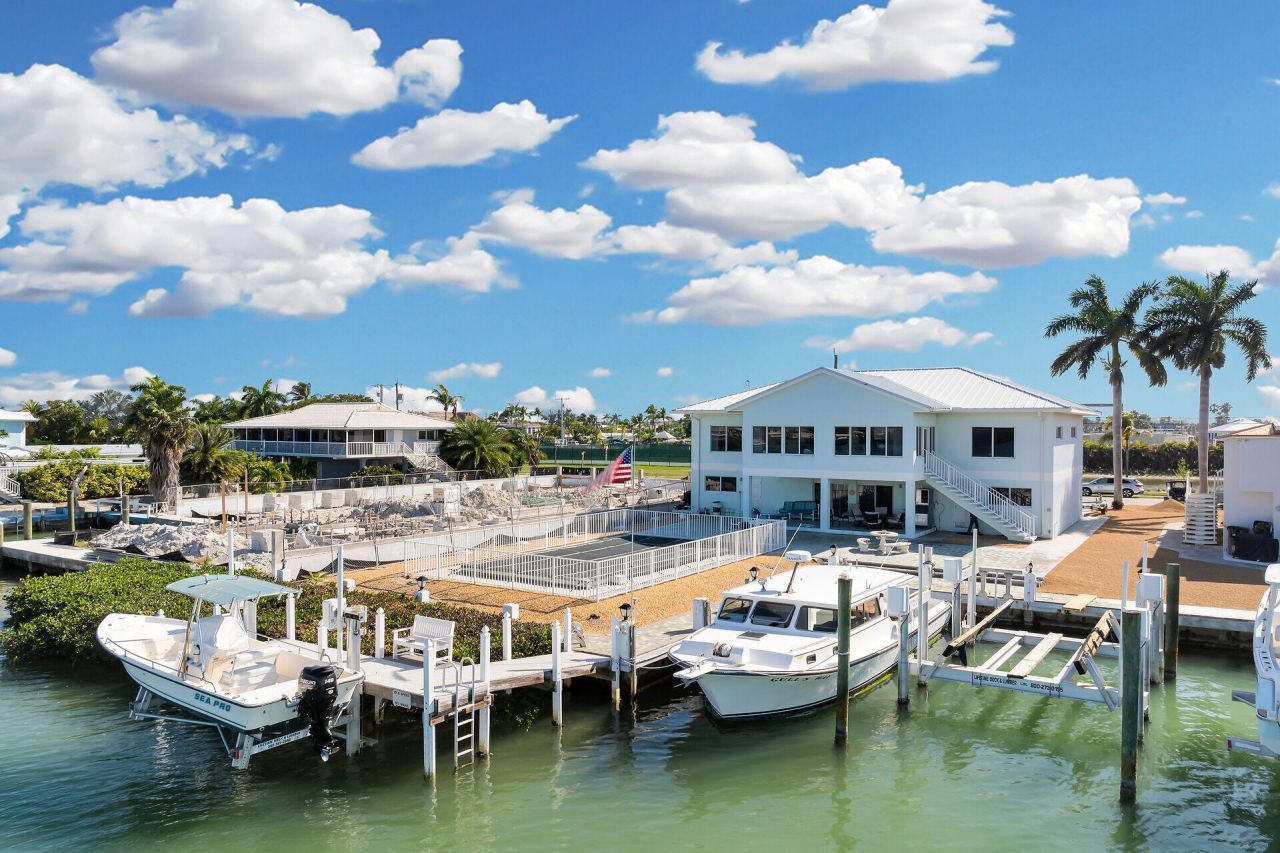 900 Shelter Bay Dr Ocean Drive, Key Colony, FL 33051 Photo