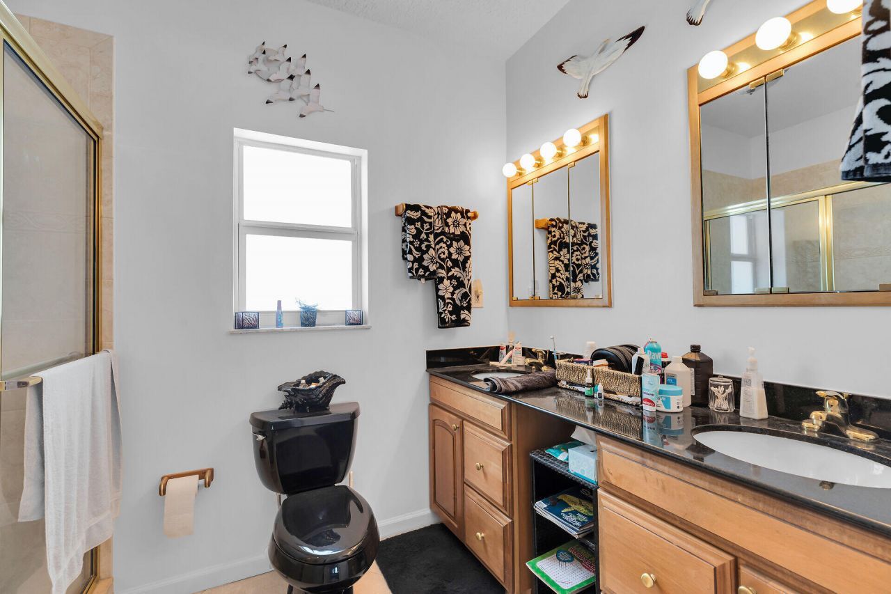 900 Shelter Bay Dr Ocean Drive, Key Colony, FL 33051 Photo