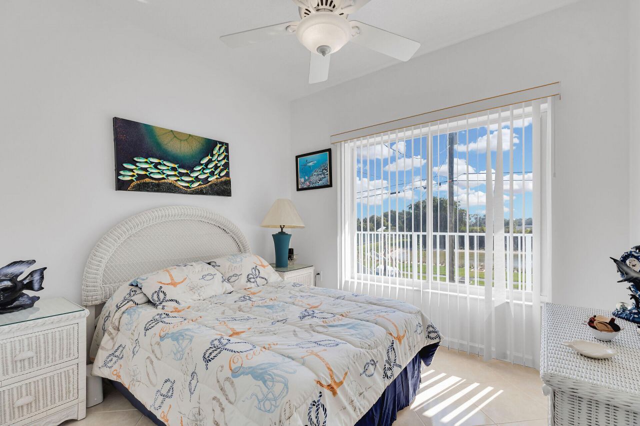 900 Shelter Bay Dr Ocean Drive, Key Colony, FL 33051 Photo