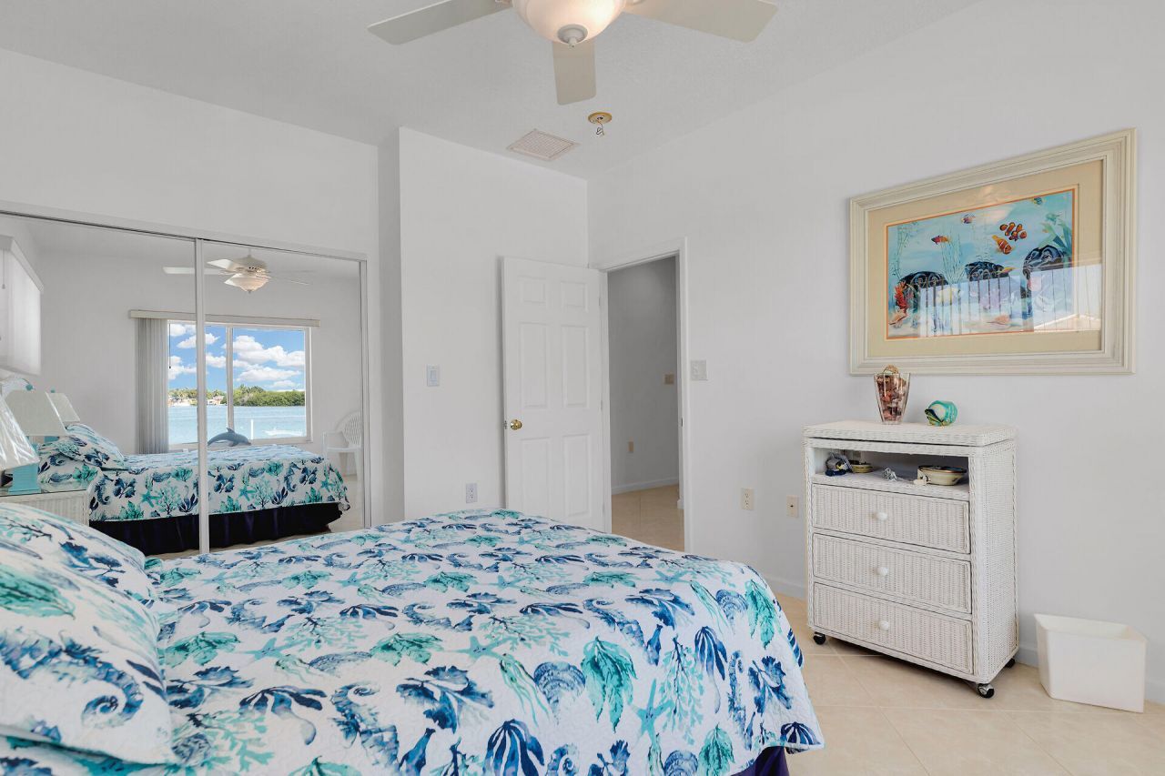 900 Shelter Bay Dr Ocean Drive, Key Colony, FL 33051 Photo