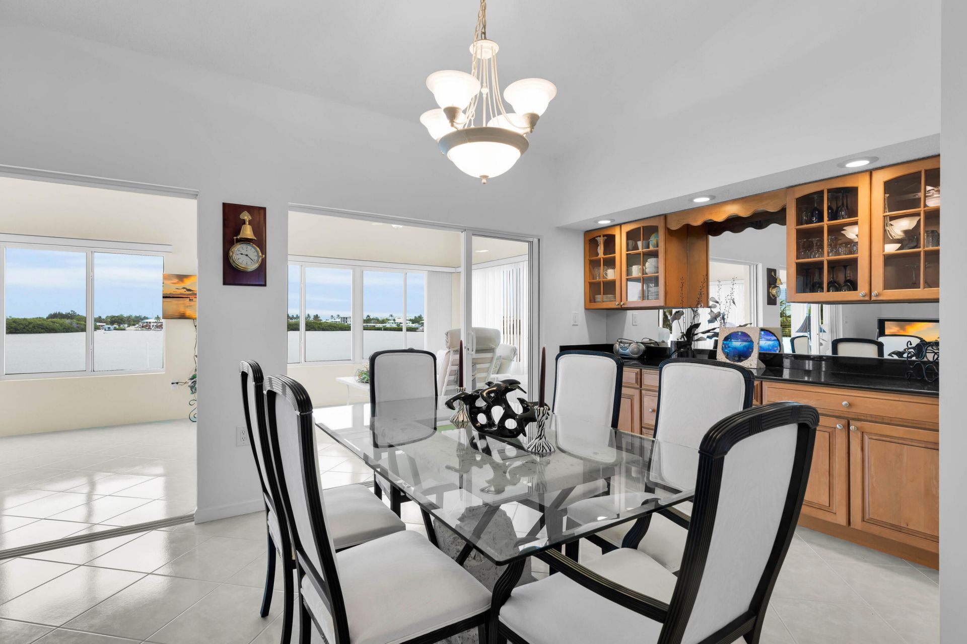 900 Shelter Bay Dr Ocean Drive, Key Colony, FL 33051 Photo