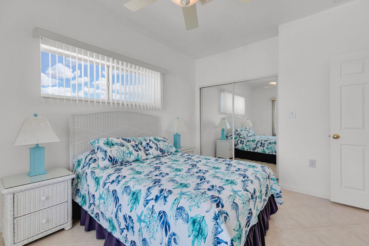 900 Shelter Bay Dr Ocean Drive, Key Colony, FL 33051 Photo