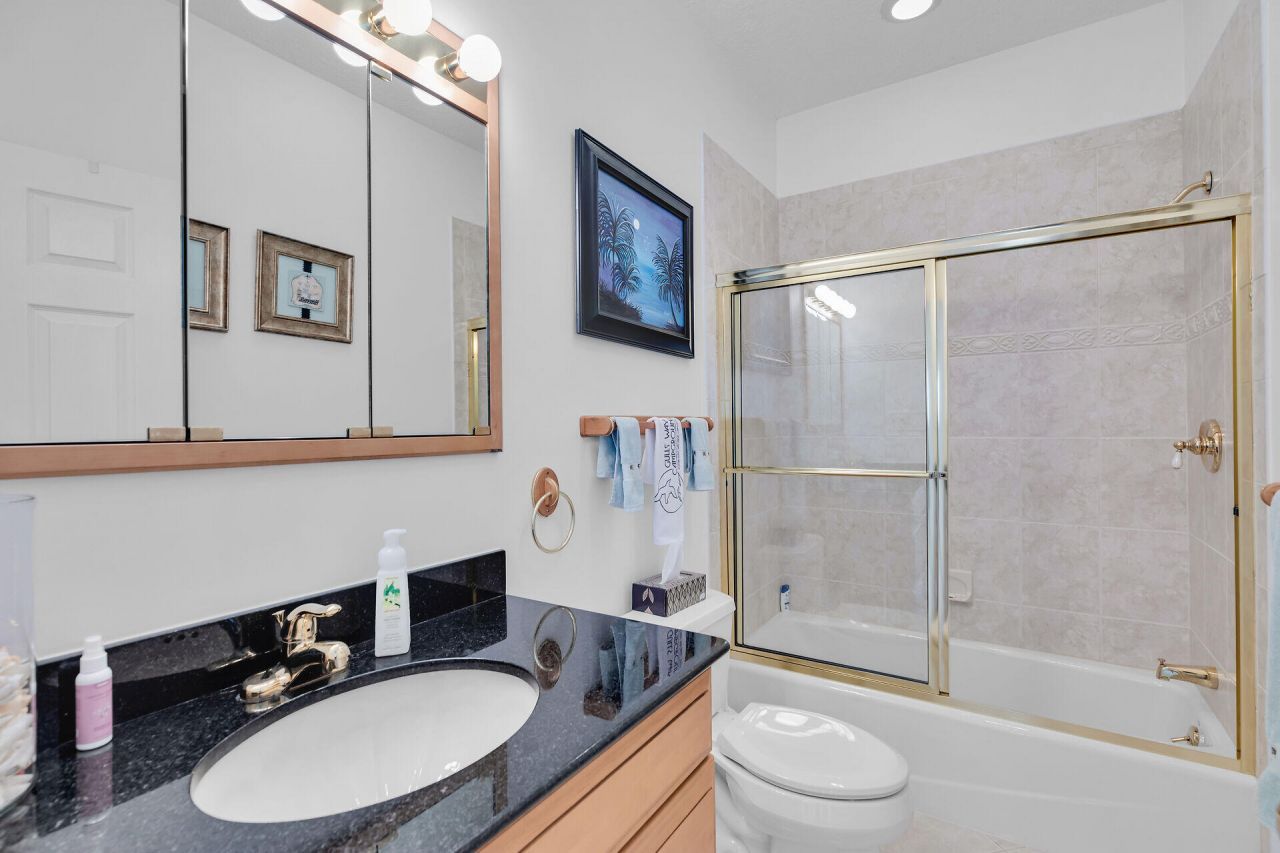 900 Shelter Bay Dr Ocean Drive, Key Colony, FL 33051 Photo