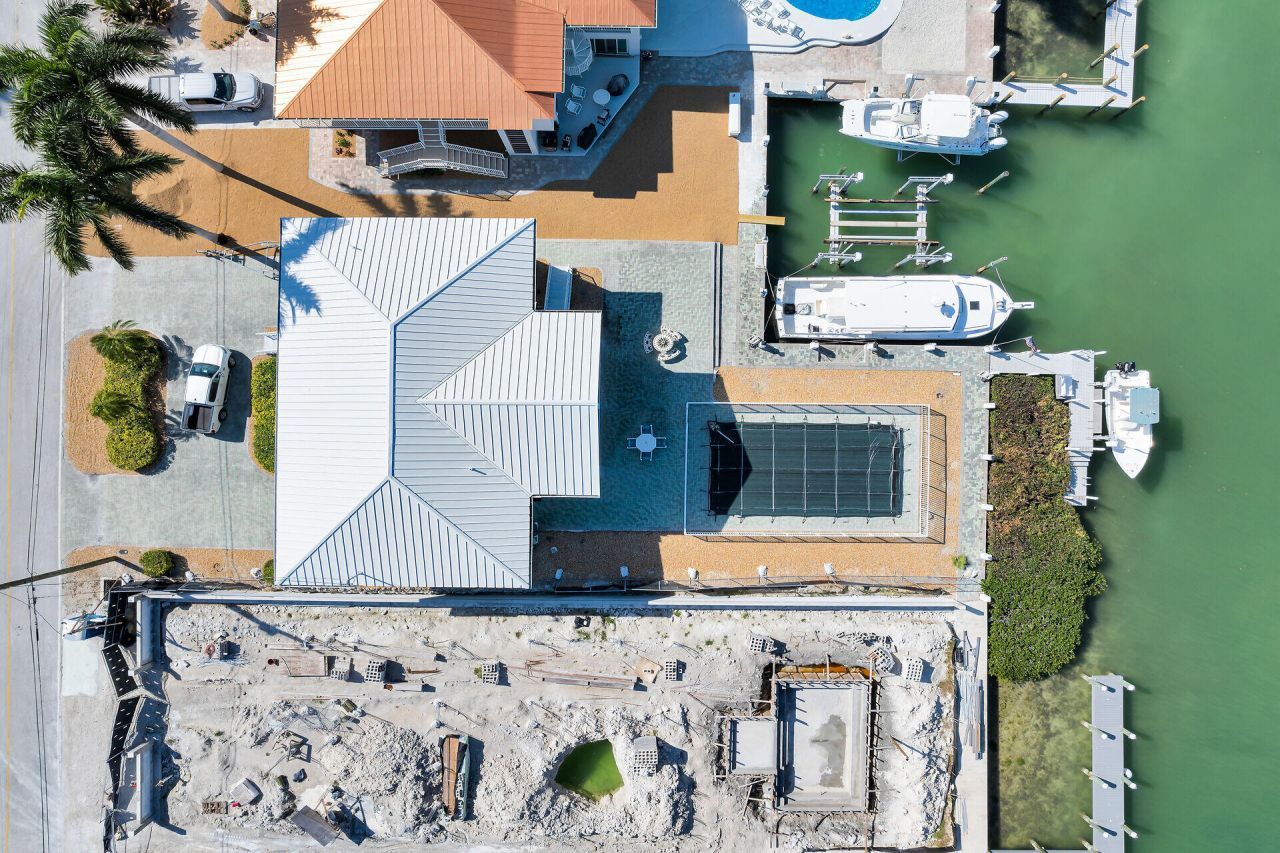 900 Shelter Bay Dr Ocean Drive, Key Colony, FL 33051 Photo