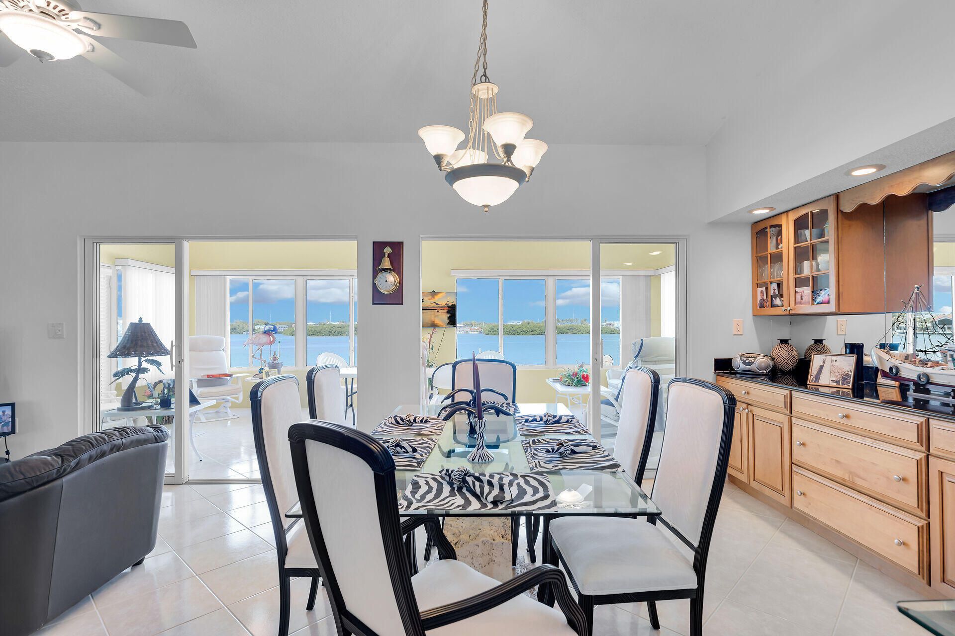 900 Shelter Bay Dr Ocean Drive, Key Colony, FL 33051 Photo