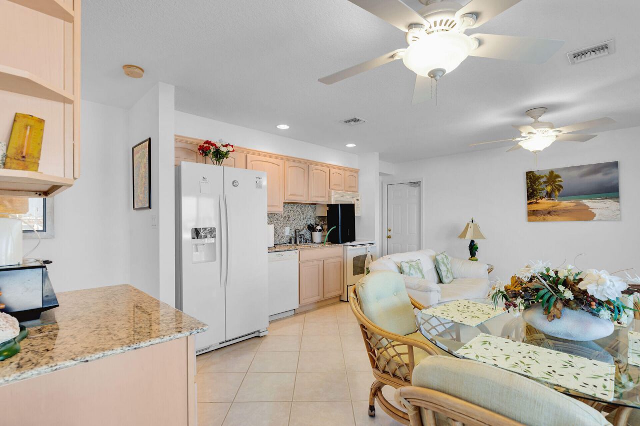 900 Shelter Bay Dr Ocean Drive, Key Colony, FL 33051 Photo